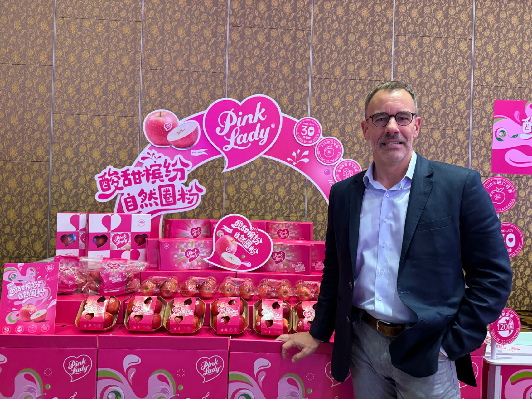 Interview With Twenty Degrees: Pink Lady's Vision for Chinese